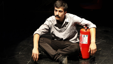İkinci Derecen İşsizlik Yanığı - İstanbul Devlet Tiyatrosu