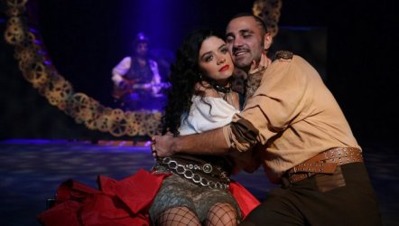 Moira'nın Gece Döngüsü - İzmir Devlet Tiyatrosu    