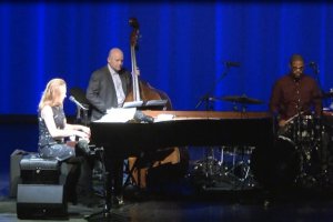 Cazın Buğulu sesi Diana Krall İstanbulluları büyüledi