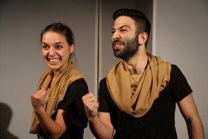 ‘Cambazın Cenazesi’ son gösterimleriyle ikincikat’ta!