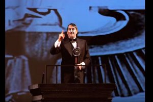 Dünyadan Seçmeler;  Arturo Ui (Fragmanlar)