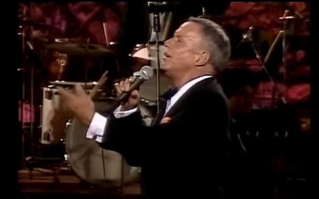 Frank Sinatra - New York New York - (Live)