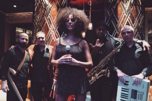 Soul Müzik severler Melike Konur’un canlı performansları