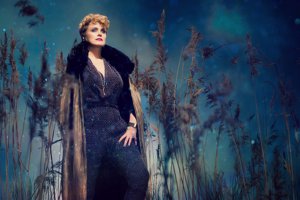 %100 Müzik: Ane Brun / Önce: Mariam The Believer İksv Salon da
