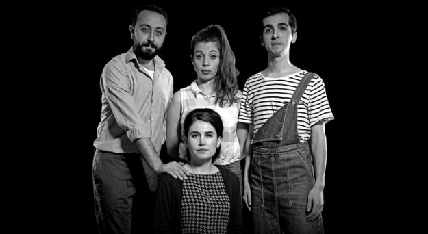 Görmeyeri sanat topluluğu  'Çekim' İkincikat Tiyatro'da seyirciyle buluştu. 