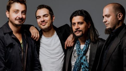 Mor Ve Ötesi'nden 20. yıla özel konser 