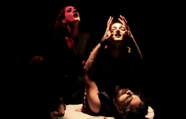 OİDİPUS, trgedyaya cüretkar bir Küçük Salon yorumu