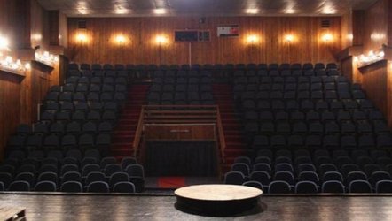 Erzurum Devlet Tiyatrosu Sahnesi