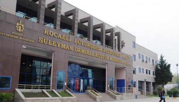 SAHNELER: Süleyman Demirel Kültür Merkezi Tatbikat Sahnesi