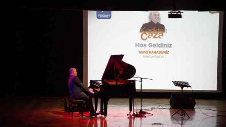 Dünyaca Ünlü Piyanistten Müzik Dinletisi