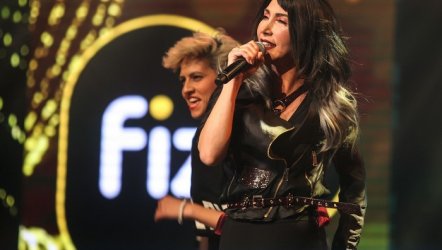 fizy 20. Liseler Arası Müzik Yarışmasında Gençler Şarkı Söyledi Duayenler Ödül Verdi