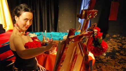 Frida, Öykü Sahne’de ikinci sezonunu tamamlıyor.