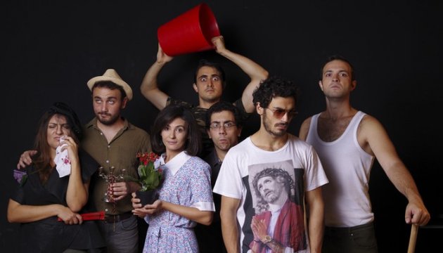  Tato/Baba GalataPerform Sahnesinde!