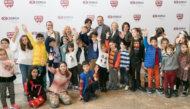 Zorlu Holding’den çocuklara özel yaratıcı yazarlık eğitimi