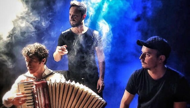 Dünyaca ünlü Gözlerin Ardında Müzikal başlıyor! 