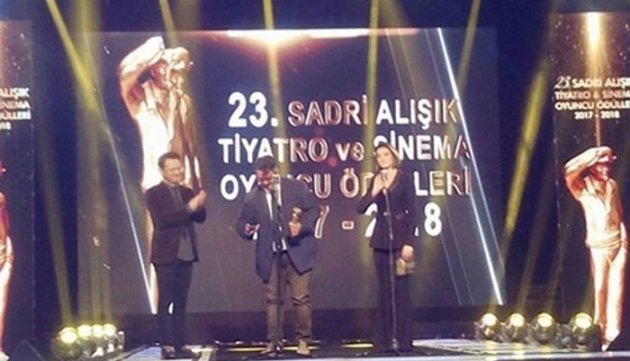 Sadri Alışık Tiyatro ve Sinema Oyuncu Ödülleri verildi. - 2018