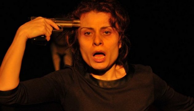 Bir Kadını Öldürmek