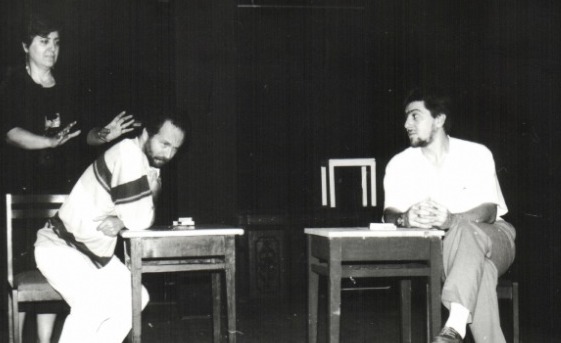 Ağzı Çiçekli Adam