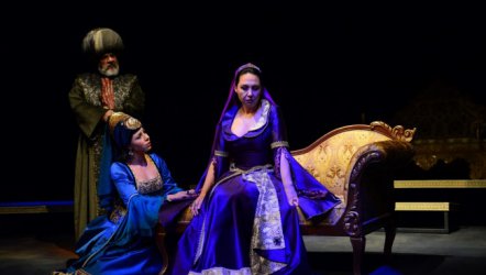 Ya Devlet Başa Ya Kuzgun Leşe