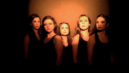 Troyalı Kadınlar Korosu ya da Kayıp Tablet