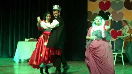 Oyundan Oyuna Güldürdü...