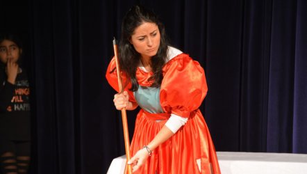 Oyundan Oyuna İlk Tiyatro Heyecanı Yaşattı.