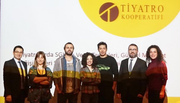 İstanbul Tiyatroları, Seslerini Tiyatro Kooperatifi'nde Birleştridi