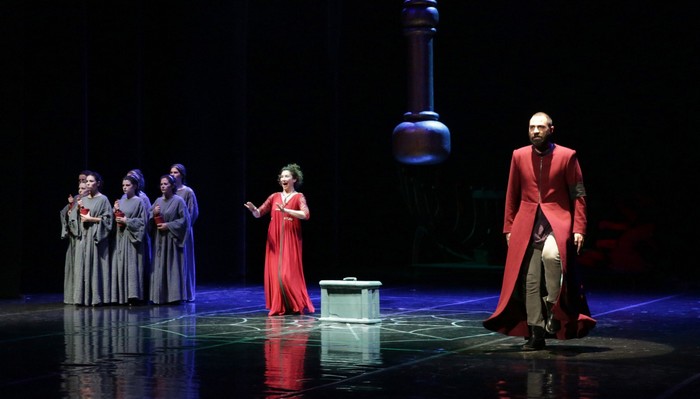Medea - İzmir Devlet Tiyatrosu