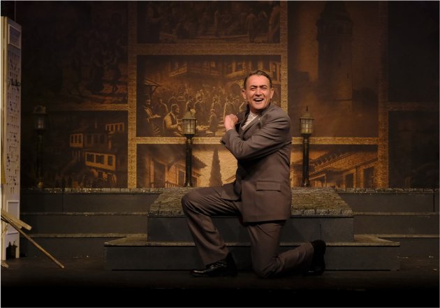 Rüstemoğlu Cemal in Tuhaf Hikayesi