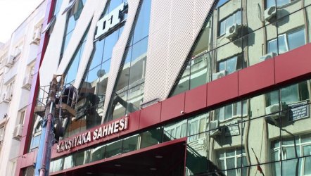 Karşıyaka Ragıp Haykır Sahnesi