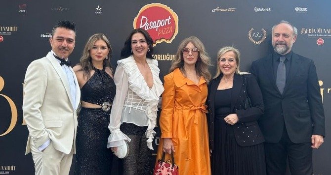 13. Bedia Muvahhit Tiyatro Ödül Töreni Gerçekleşti.