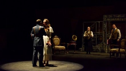 Sen De Gitme  Triyandafilis