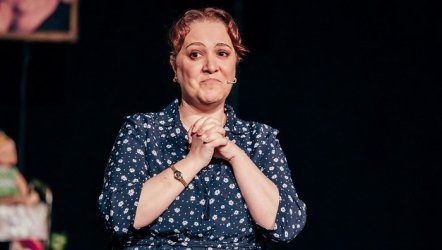 Unutulmaz sanatçı Adile Naşit tiyatroda yeniden hayat buluyor